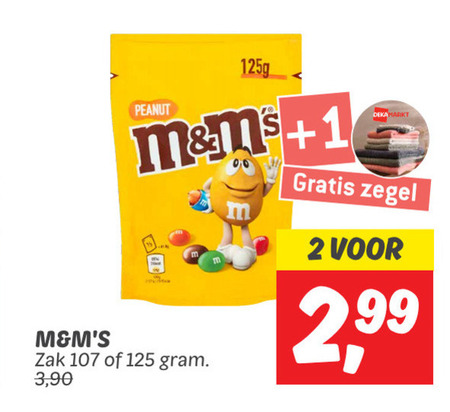 M en Ms   chocolade folder aanbieding bij  Dekamarkt - details