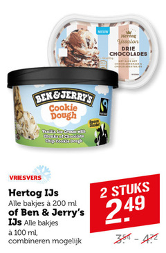  2 100 200 hertog yssalon drie chocolades ml saus chocoladesmaak chocoladestukjes cookie dough vanilla ice cream with chunks chocolate chip spoon inside vriesvers ijs bakjes combineren stuks 